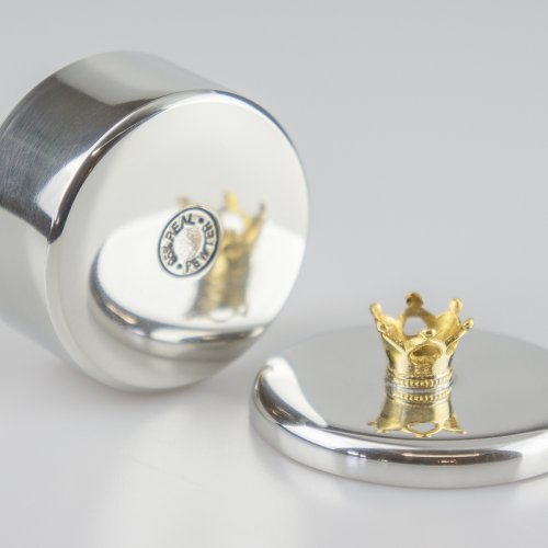 Tand & Hårlocksdosa i polerad tenn. Obs 2:a sort.