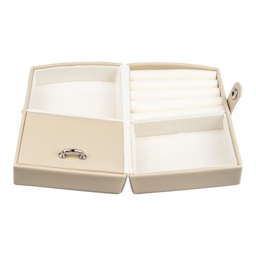 Greige reseskrin med knäppning.